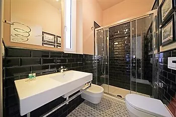 Beccaria A Piazza Del Popolo Oda ve Kahvaltı 4*