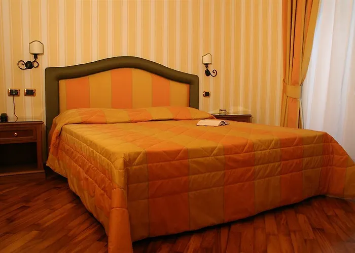 Beccaria A Piazza Del Popolo 4* Rom