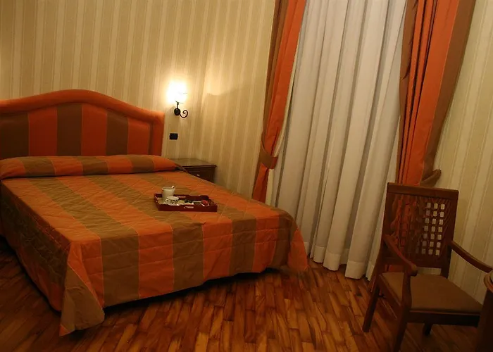 Beccaria A Piazza Del Popolo Frühstückspension 4*